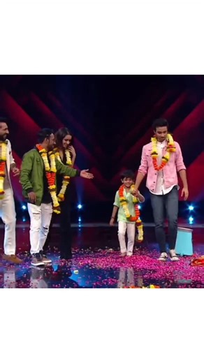 raghav___ | #danceplus #raghavjuyal #dance #shaktimohan #remodsouza #superdancer #dancechampions #dancer #dancelover #sushantkhatri #indiandance... | Instagram