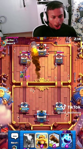 ISSO É PAPO DE RUIMDAIÁ 😂 #clashroyale