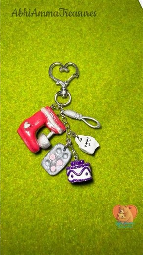 Baking theme clay keychain customized #clay #cake #handmade #baking #custom