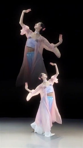 Moonlit Serenade: A Classical Dance Tribute to Majesty