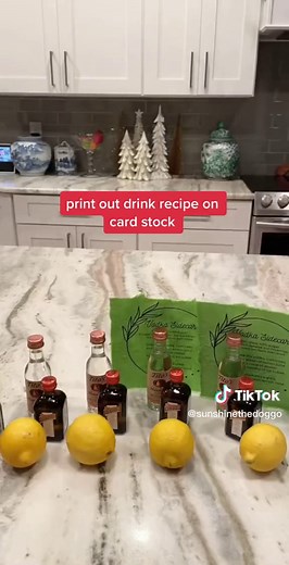 Your office coworkers will love this gift! #officegiftideas #coworkergiftidea #coworkergifts #diygiftideas