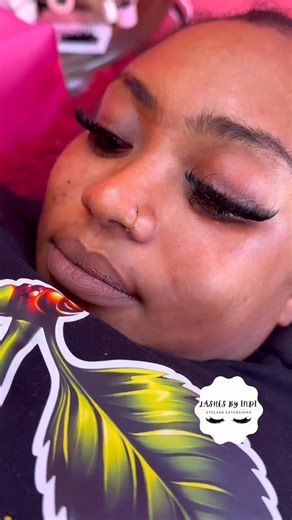 Lashed.byINDI💋|JA🇯🇲📍 on Instagram: "Indi’s Set🫦😍"