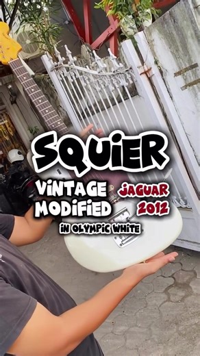 Squier Vintage Modified Jaguar: Affordable Quality Guitar