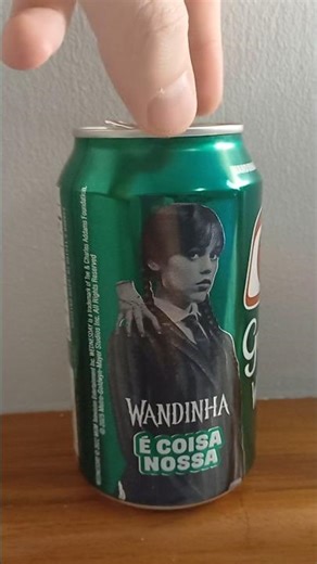 Refrigerante Guaraná temático Wednesday Addams | Brony Forever