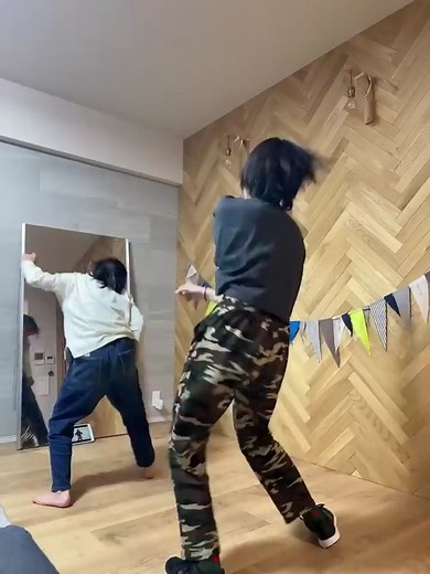 【あきぽんとあちゃぴ】ダイエット中ママに盗撮されるｗ #shorts