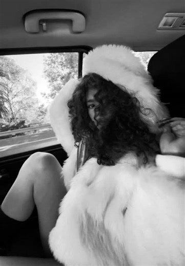 Exploring the Kisses Down Low Dance Trend