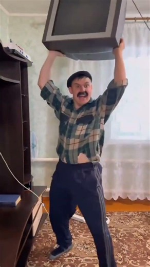 Батя сошёл с ума #батёк #rytp #юмор #прикол #рутп #вадик #смех #раис #батя