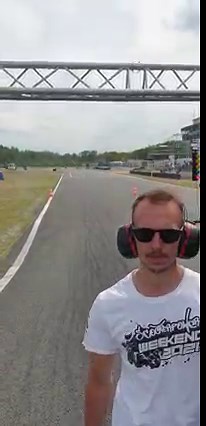 1.8M views · 24K reactions | Quand même la planche n'en peut plus de chauffer !  #maxiscoot #scooterpower #scooter #moto #competition #stage6 #stage6rt #krm | MAXISCOOT | Facebook