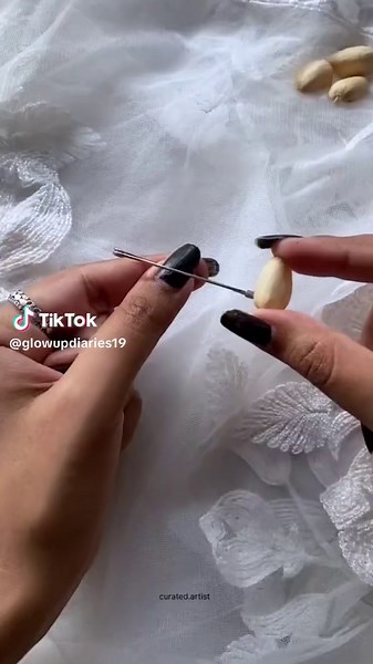 GlowUpDiaries (@glowupdiaries19)’s videos with original sound - GlowUpDiaries