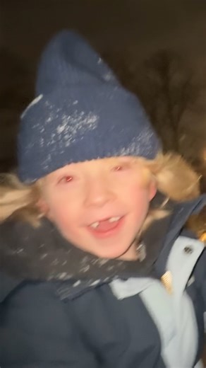 Peter Siepen on Instagram: "Sakta i backen tusen hål i nacken 😜💕⛄️"