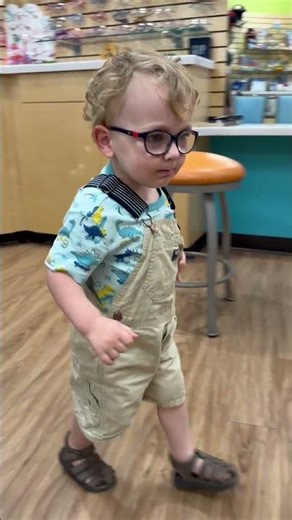 Toddler Puts on Glasses for the First Time! | Children's Hospital Los Angeles
