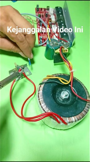 Ada yang janggal dalam video ini#amplifier#videoshort#shorts