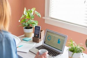 Devenir assistante virtuelle : le guide complet (2026)