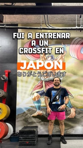 Gordo | Entrenador Functional Training on Instagram: "CROSSFIT AROUND THE WORLD 🗺️ - JAPÓN 🇯🇵 VISITANDO @blackships_choujin1 Éste Box en Japón probablemente lo más emblemático y conocido además de su atleta de Weightlifting es su gran mural de un Samurai haciendo un Split Jerk. Lo más seguro es que lo has visto en videos de @toshikis175j220 mientras hace sus sesiones de entrenamiento. Les comparto el día, lo disfrute mucho ALV! . . . #earnedpa #CrossFit #CrossFitEducation #CrossFitparaPrincip