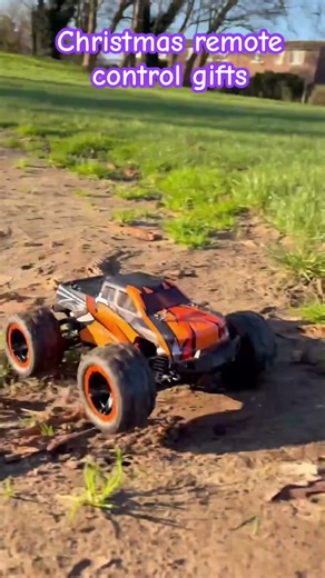 Christmas remote control gifts (Tracer car and HGV)