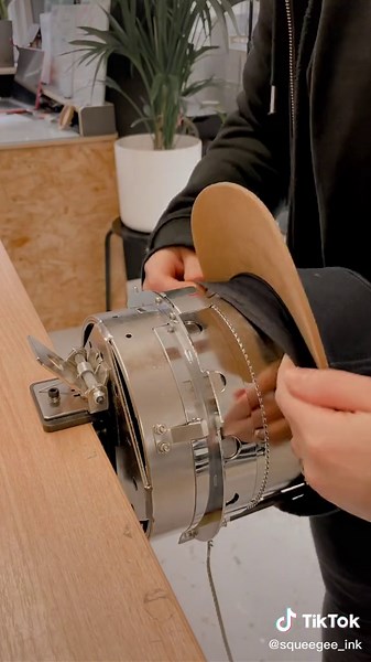 Embroidering caps for our local brewery 🤘#cap #embroidery #capembroidery #snapback #brewery #localbrewery #embroiderytutorial #embroiderymachine