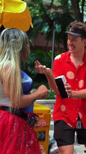 A SumUp tem a maquininha mais completa, tecnológica e preparada pra acompanhar o ritmo do seu negócio 🥳 A SumUp Smart tem gestão de estoque, funcionários, relatórios, realiza pedidos e muito mais. Acesse o link da bio pra conhecer mais sobre a SumUp 🤩