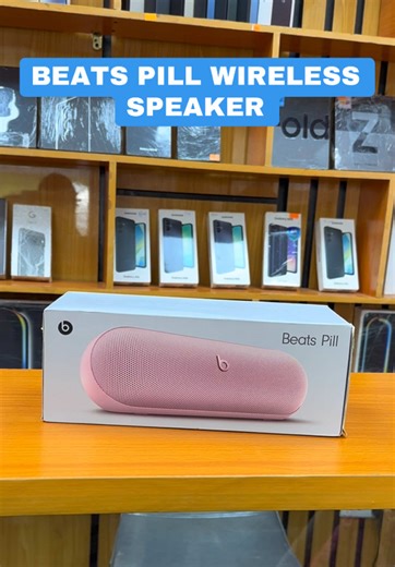 Beats Pill Wireless Bluetooth® Speaker Features ▫️Up to 24 hours of battery life. ▫️IP67 dust and water resistance. ▫️Find my apple device ▫️Power precision and boom ▫️Loud and clear Now available to shop at Geek Access. We sell only authentic phones and gadgets Visit us today . Can’t walk in ? We deliver - Nationwide Delivery Pickup option available (Benin City. Check bio for store address) To shop/more enquiries ⤵️ ⛓️‍💥 Click the link in bio 📲 Call/WhatsApp 07038900489 📍Visit us at Arala st