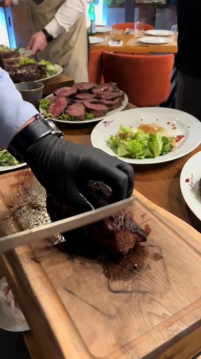Chateaubriand at Argentinian Steakhouse, Timișoara 🔥🥩 #timisoara #argentiniansteakhouse #stea | Eva Ball