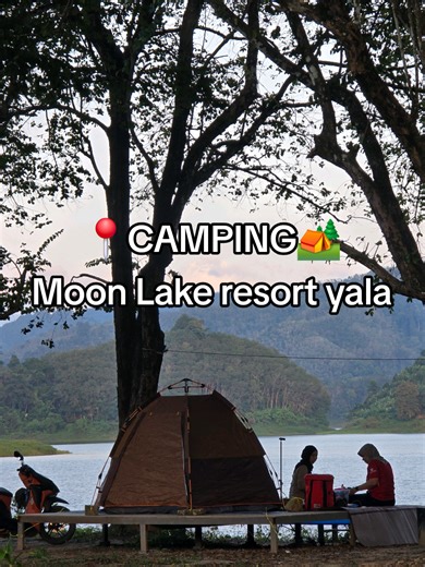 กางเต็นท์ที่มูนเลครีสอร์ต ธารโต จ.ยะลา