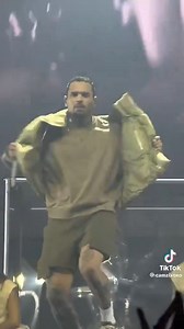 4.5M views · 100K reactions | Chris Brown stunning live performance! Wait for the transf0rmation  | Entertainment Daily | Facebook