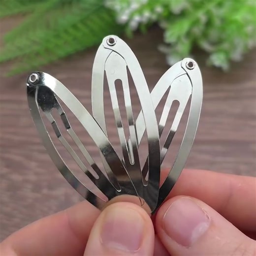 Crochet On Hairclip Easy Way To Make it Nice For your Girl #crochet #crocheting #knitting #crochetpattern #fyp