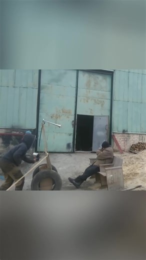 Try not to laugh when you watch 😂 #prank #scared #funny #lmao #fyp