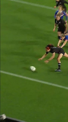 Renee Holmes and Ruby Tui DOMINATE 💪 Watch more best tries from kicks!