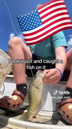 W build?#infishflopswetrust #srtjonboat | Jon Boat Build