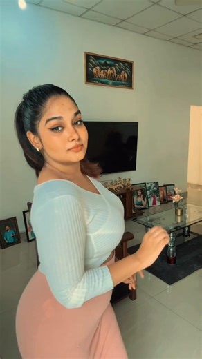 වශී වෙන ලස්සනක් 😍 #exploresrilanka #dance #srilanka #fashion #girls #love #sltiktok