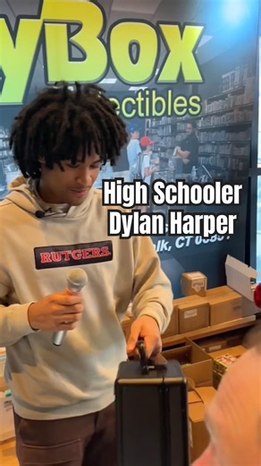 Dylan Harper was hanging around SkyBox Collectibles as a kid…👀