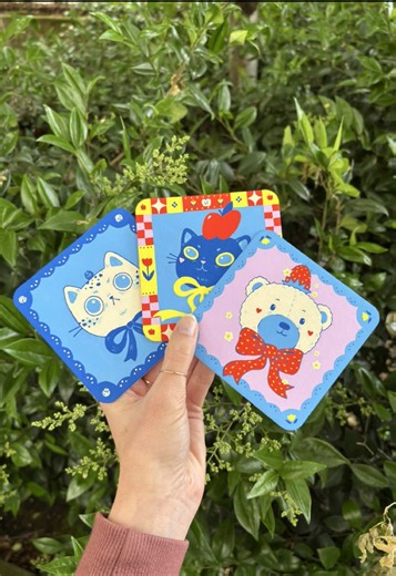 Three little paintings for Nucleus Portland’s Salut coaster show. I’ve had art in past Salut shows, but I’m now a Portland ✨local✨ so this is the first one that I’ll get to see in person and it feels extra special! . The show runs June 7th - July 2nd at @nucleusportland gallery. Whatever coasters are available after opening night will be on Nucleus’s online shop starting June 8th. . #artgallery #artshow #pdxart #gouache #artreveal