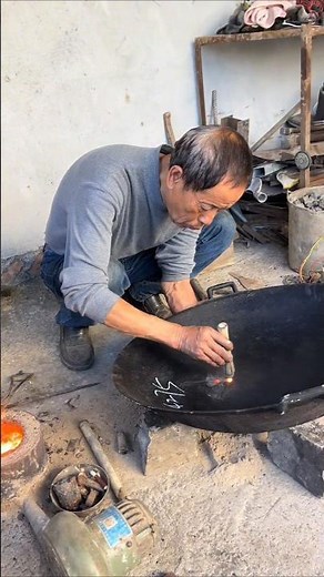 Traditional Cast Iron Pan Repairing Technique