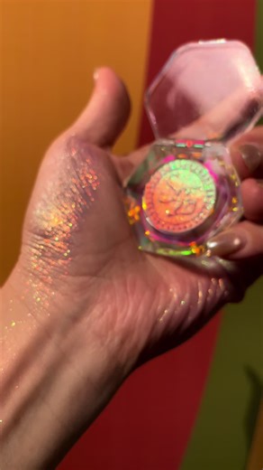 Spring is coming Back soon,This Colorful Spring will be the perfect 😍 #springbreak #sparkle #springeyeshadow #glittermakeup #glitter