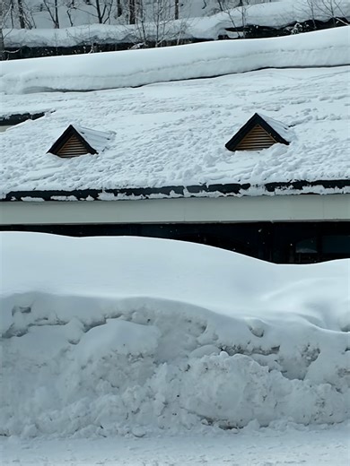【加速する衰退】これが奥座敷の今…。ほぼ廃墟、昭和で時が止まったレトロな温泉街。維持できず閉館する尾去沢鉱山と大滝温泉| 秋田県の観光スポット #04