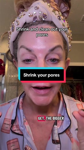 Shriners and clean them out with Dr. Malak‘s poor duo, the older I get the bigger my pores get, and this is the only thing that shrinks them and cleans them, cleaning out the pores and getting rid of the dead skin. This duo will leave your skin glowing, and Cleaner than you’ve ever felt before! @Dr.Melaxin Global @dr.melaxin_us #shrinkpores #koreanskincare #removedeadskin #glowingskintips #agingskin