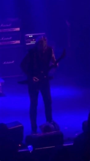 Chris Holmes Performs “Sleeping in the Fire” (W.A.S.P. Tribute) LIVE @ Hell’s Heroes