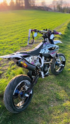 Husqvarna FE 450 Supermoto Riding | FMF Exhaust & Bike Life