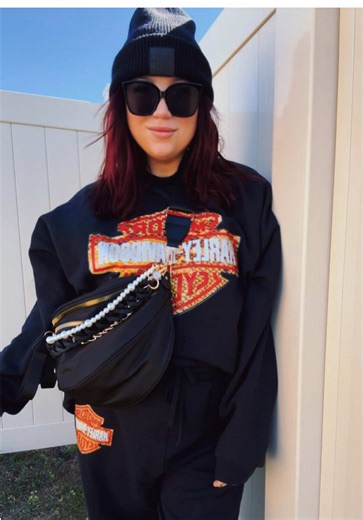 One more time for this sweat set 😍😍🔥🔥 @Upinsmoke code megm10 #ootd #outfitinspo #cozyvibes #fyp