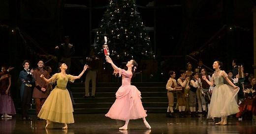 The Nutcracker | Ballet & Dance | NEW NATIONAL THEATRE, TOKYO