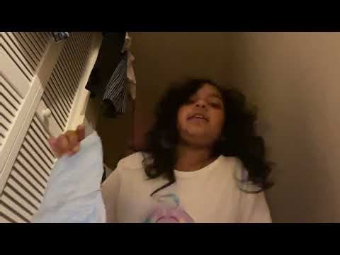 Iam showing you how to do a hello kitty squishy laptop 