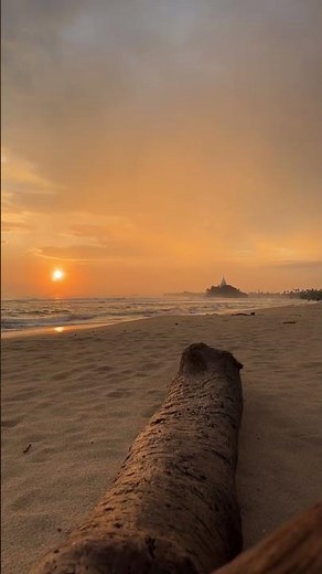 Golden Sunset by the Calm Ocean 🌅 | Peaceful Coastal Dusk & Relaxing Beach View