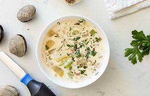 This classic clam chowder is easier to make than you think, and is a must on cold fall and winter evenings. Written Recipe: http://www.goodcook.com/creamy-chowder-with-fresh-clams/ | GoodCook