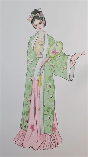 Using decorative washi paper to dress this maiden from a bygone era, the artist clothes her in a Chinese robe featuring flying cranes. Hanfu, or traditional Chinese attire, is enjoying a renascence among Chinese youth. #Craftsmanship #BRICS | China Plus Culture