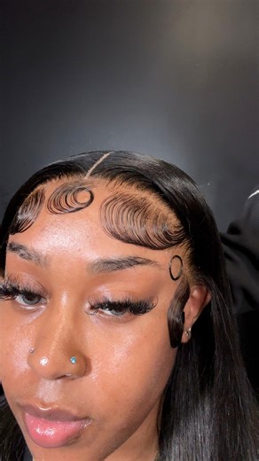 EDGE$$$ 😍 *She Bought This Wig From Me Over A YEAR AGO😍 😍BOOK http://stylezbyraeinc.as.me Service : Wig Install Reinstall 💇🏽‍♀️ | Zoie Blanding