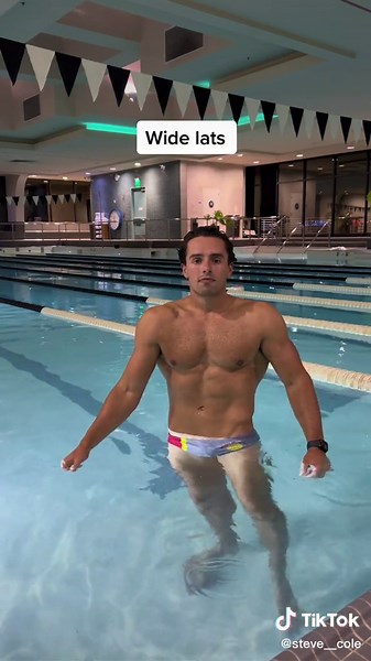 Swimmer’s physique 👌🏻 #fitness