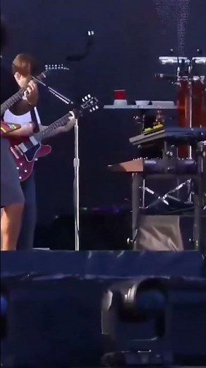 i still into you - Paramore live the eras tour #concert #hayleywilliams #live #paramore