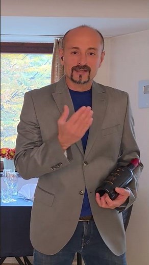 What is Wine Service. Wine Protocol in Fine Dining. Waiter Training Video