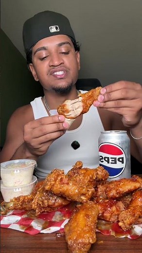 Bonchon chicken is the best Korean fried chicken spot #bonchon #koreanfriedchicken #koreancorndog