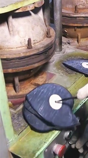 Amazing, this is the process of making rubber ball factories #shorts